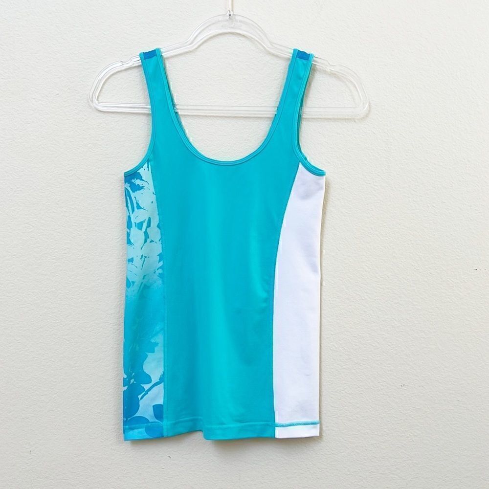 Lululemon Blue Leaf Print Tank Top